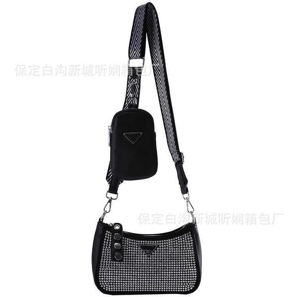 2023 luxury one cross women's small one shoulder cross body baghigh
2023 luxury one cross women's small one shoulder cross body baghigh