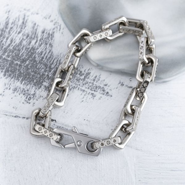bracelet jewelry new designer chain bijoux de crateurs luxe femmes bracelets with box luxury mens and women monogram colors chain, Black
bracelet jewelry new designer chain bijoux de crateurs luxe femmes bracelets with box luxury mens and women monogram colors chain, Black