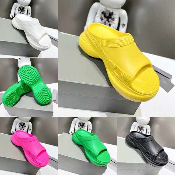 2023 pool croc platform slipper designer women slides luxury summer beach heel 6 cm with box size 35-41, Black
2023 pool croc platform slipper designer women slides luxury summer beach heel 6 cm with box size 35-41, Black