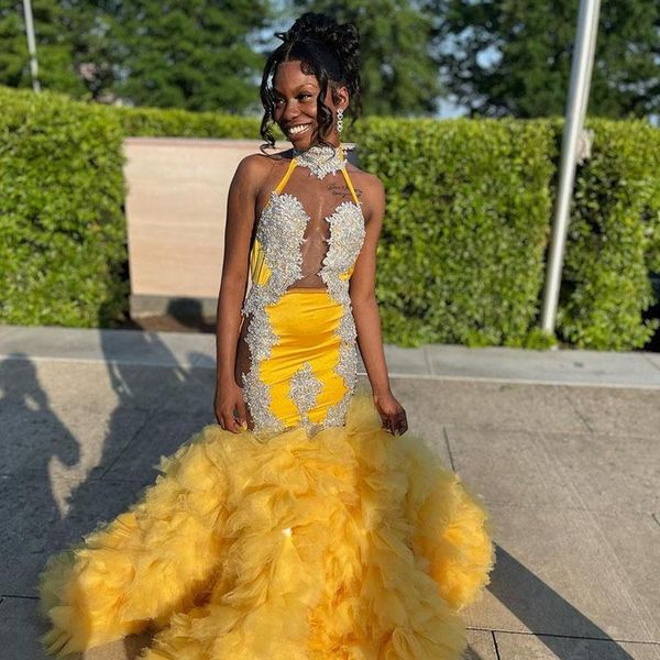 2023 yellow mermaid prom dresses halter illusion sleeveless lace appliques crystal beaded backless tiered ruffles formal party evening gowns, Black
2023 yellow mermaid prom dresses halter illusion sleeveless lace appliques crystal beaded backless tiered ruffles formal party evening gowns, Black