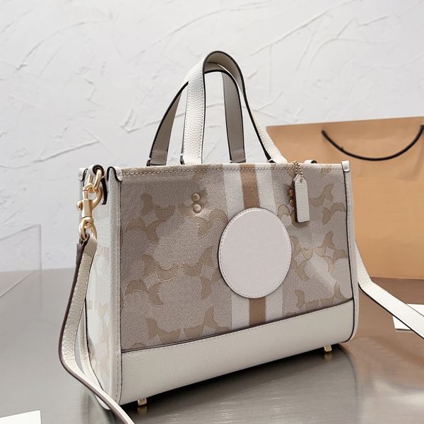 tote bag designer bag totes bags women handbag womens fashion classic large capacity lady lettering pattern handbags
tote bag designer bag totes bags women handbag womens fashion classic large capacity lady lettering pattern handbags