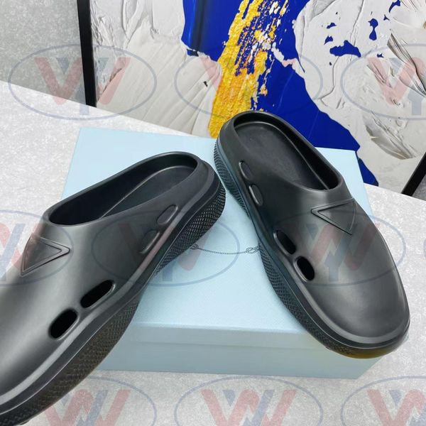 2022 spring foam rubber mules slippers slides couples sandals foam rubber sole integrated tpu shoes embossed rubber logo size 35-45, Black
2022 spring foam rubber mules slippers slides couples sandals foam rubber sole integrated tpu shoes embossed rubber logo size 35-45, Black