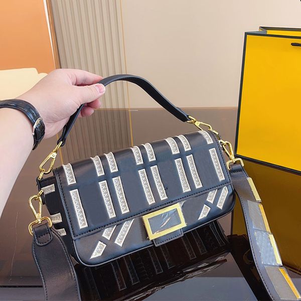 cross body bag baguette bag flap handbags wallets embroidery letter hollow out fashion lady purse removable wide strap gold hasp hardware pl
cross body bag baguette bag flap handbags wallets embroidery letter hollow out fashion lady purse removable wide strap gold hasp hardware pl
