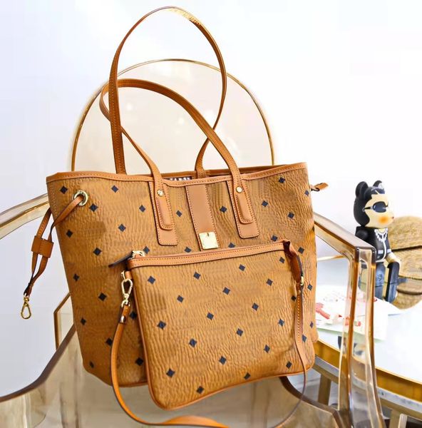 2023 designer design classic shopping bag original double flower cut flower mother baby bag handbag, small bag is used alone.
2023 designer design classic shopping bag original double flower cut flower mother baby bag handbag, small bag is used alone.
