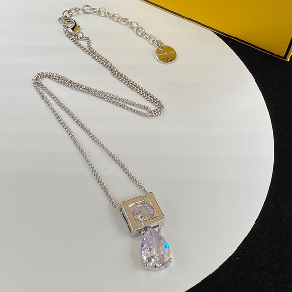 luxury designer diamond pendant necklaces for women classic letter f mens fashion golden luxurys chain necklace designers jewelrys 2302281bf, Silver
luxury designer diamond pendant necklaces for women classic letter f mens fashion golden luxurys chain necklace designers jewelrys 2302281bf, Silver