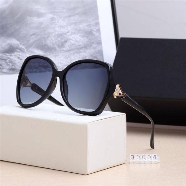 luxury brands sunglasses ladies fashion multicolor classic designer women glasses driving sport shading trend with box262k, White;black
luxury brands sunglasses ladies fashion multicolor classic designer women glasses driving sport shading trend with box262k, White;black
