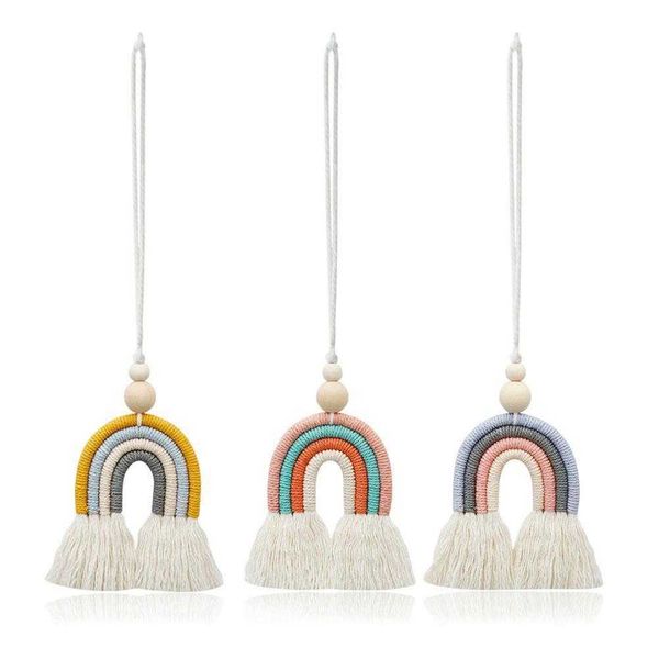 interior decorations creative cute rainbow decor ornament rear view mirror pendant hanging car styling accessories 3 color r230228 
interior decorations creative cute rainbow decor ornament rear view mirror pendant hanging car styling accessories 3 color r230228
