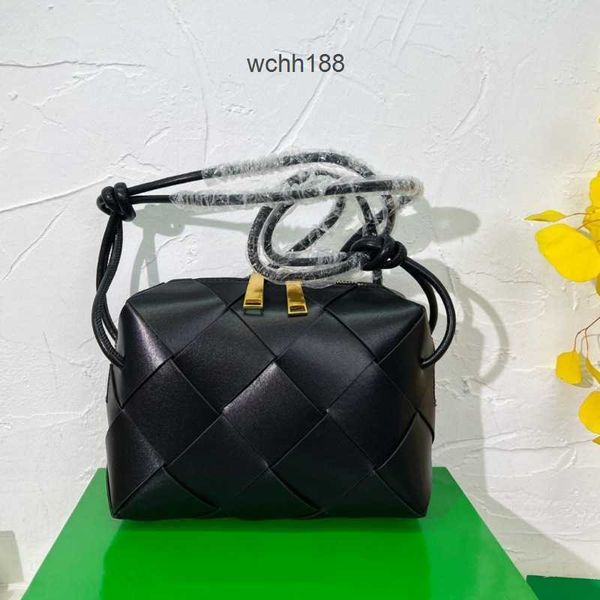 crossbody bag evening bags designer 2023 bottegas venetass woven basket cloud pouch cassettes one shoulder leather versatile green om8v
crossbody bag evening bags designer 2023 bottegas venetass woven basket cloud pouch cassettes one shoulder leather versatile green om8v