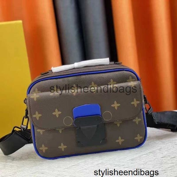 stylisheendibags shoulder bags messenger bag designer mens vintage print shoulder bag fashion portable shoulder bag temperament wallet card
stylisheendibags shoulder bags messenger bag designer mens vintage print shoulder bag fashion portable shoulder bag temperament wallet card