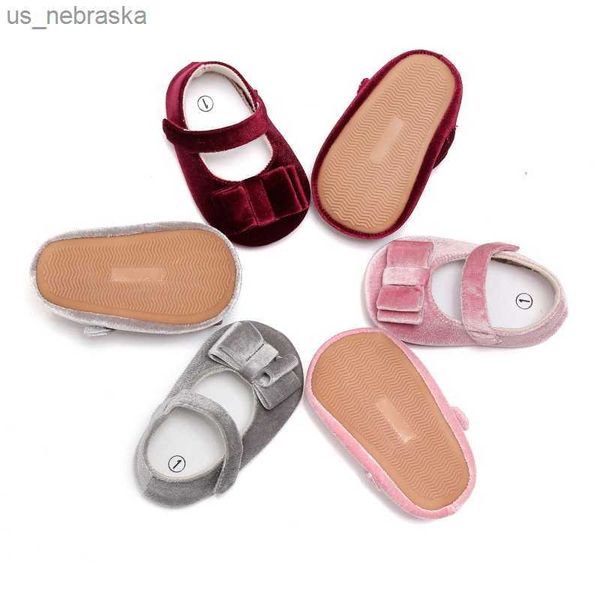 baby girls cotton shoes spring autumn prewalkers soft bottom princess toddlers prewalkers cute bowknot first walkers l230518
baby girls cotton shoes spring autumn prewalkers soft bottom princess toddlers prewalkers cute bowknot first walkers l230518