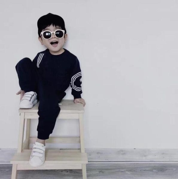 2021 spring clothing sets designer clothes kids round neck long sleeve pants twopiece boy girl letter printed cotton57669612424704, White
2021 spring clothing sets designer clothes kids round neck long sleeve pants twopiece boy girl letter printed cotton57669612424704, White