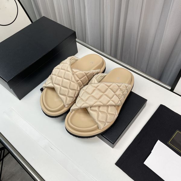 designer cc shoes luxury beach slippers slides women leather sandals summer fashion zapatillas outdoor slipper shoe oip789
designer cc shoes luxury beach slippers slides women leather sandals summer fashion zapatillas outdoor slipper shoe oip789