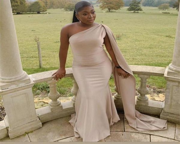 2021 champagne nude mermaid bridesmaid dresses with cape for weddings african one shoulder plus size party sweep train maid of hon4455043, White;pink
2021 champagne nude mermaid bridesmaid dresses with cape for weddings african one shoulder plus size party sweep train maid of hon4455043, White;pink
