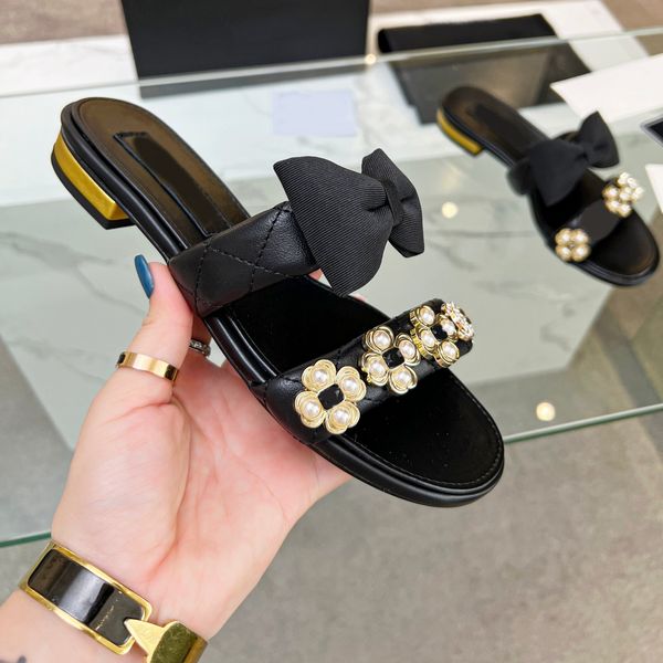stylish women mule slides flat slippers lambskin white home casual sandals summer designer luxury fashion ladies beach outdoors flat flip fl, Black
stylish women mule slides flat slippers lambskin white home casual sandals summer designer luxury fashion ladies beach outdoors flat flip fl, Black