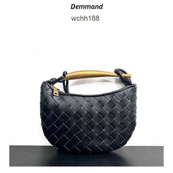 designer bags 2023 girl bottegas bag zipper venetas style sardine strap woven mini cowhide metal handle crescent single shoulder crossbody h
designer bags 2023 girl bottegas bag zipper venetas style sardine strap woven mini cowhide metal handle crescent single shoulder crossbody h