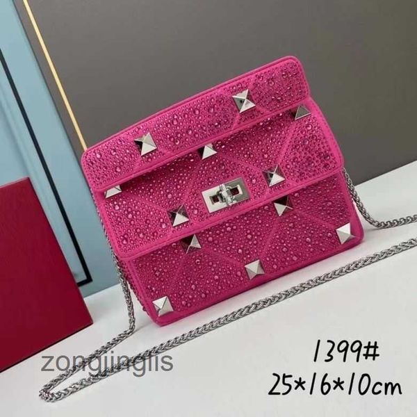 shiny fashion classic lady valentinoc designer new handbag women bags crystal rivet diamond embedding fashion handheld shoulder crossbody wo
shiny fashion classic lady valentinoc designer new handbag women bags crystal rivet diamond embedding fashion handheld shoulder crossbody wo