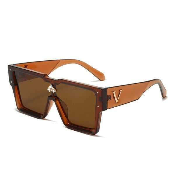 men designer role oakleioes sunglasses with box sunglasses for women hip hop luxury classics fashion matching driving beach shading uv prote, White;black
men designer role oakleioes sunglasses with box sunglasses for women hip hop luxury classics fashion matching driving beach shading uv prote, White;black