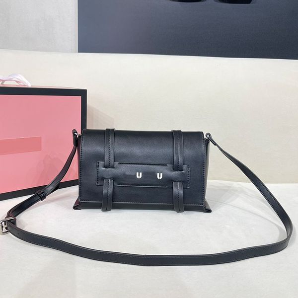 postman bag messenger handbags shoulder handbags genuine leather flap wallet adjustable strap magnetic button ladies bags fashion letter
postman bag messenger handbags shoulder handbags genuine leather flap wallet adjustable strap magnetic button ladies bags fashion letter