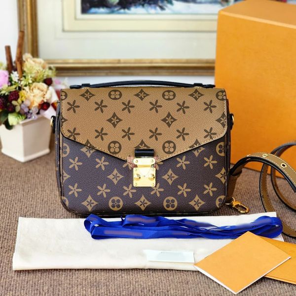 women m44876 pochette designer bag embossed handbags tote clutch bag m44875 with duffle shoulder briefcase bags mens luxury leather wallet c
women m44876 pochette designer bag embossed handbags tote clutch bag m44875 with duffle shoulder briefcase bags mens luxury leather wallet c