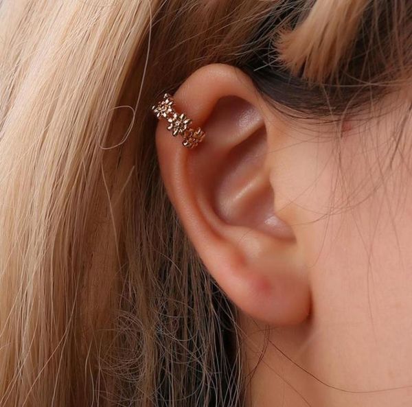 30pcslot japanese fresh daisy flower ear clip metal ushaped arc ear cuff for women floral gold silver no hole earrings jewelry a9312658, Golden
30pcslot japanese fresh daisy flower ear clip metal ushaped arc ear cuff for women floral gold silver no hole earrings jewelry a9312658, Golden