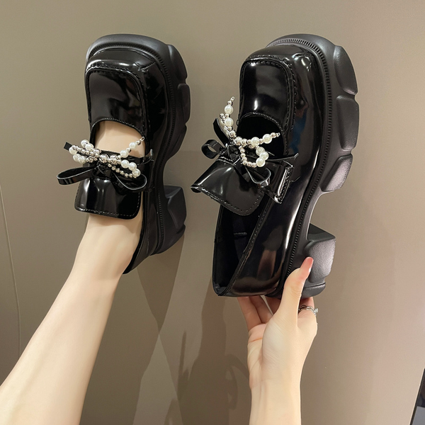 small leather shoes womens 2022 spring and autumn new pearl bow square head thick heel non-slip fashion all-match retro shoes, Black;white
small leather shoes womens 2022 spring and autumn new pearl bow square head thick heel non-slip fashion all-match retro shoes, Black;white