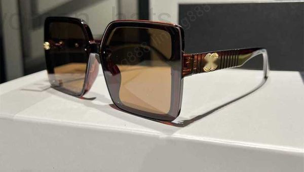 sunglasses designer designer for women men fashion style square frame summer polarized sun glasses retro colors optional with box, White;black
sunglasses designer designer for women men fashion style square frame summer polarized sun glasses retro colors optional with box, White;black