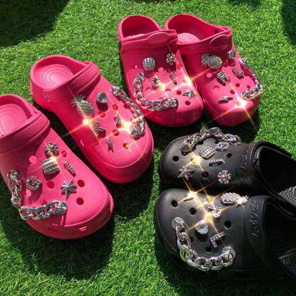 slippers new arrival fashion metal chain sandals clogs women platform wedge charms summer random beach slides garden shoes 220708, Black
slippers new arrival fashion metal chain sandals clogs women platform wedge charms summer random beach slides garden shoes 220708, Black