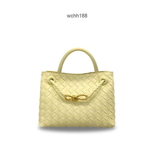 cassettes shoulder girl woven cowhide bag designer venetas totes leather 2023 fashion bottegas handbag underarm bags crossbody andiamo women
cassettes shoulder girl woven cowhide bag designer venetas totes leather 2023 fashion bottegas handbag underarm bags crossbody andiamo women