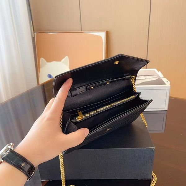 2023fashion handbags shoulder luxurys designer bags metal chain gold silver women handbag genuine leather bag flip cover diagonal messenger
2023fashion handbags shoulder luxurys designer bags metal chain gold silver women handbag genuine leather bag flip cover diagonal messenger