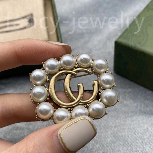2023 fashion designer women's brooch luxury brooch gold pearl treasure dress accessories women's brooch-777, Gray
2023 fashion designer women's brooch luxury brooch gold pearl treasure dress accessories women's brooch-777, Gray