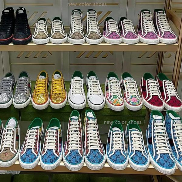 casual shoes designer 1977s canvas sneaker men women embroidered shoe sports trainers sneakers trainer web stripe rubber sole stretch cotton, Black
casual shoes designer 1977s canvas sneaker men women embroidered shoe sports trainers sneakers trainer web stripe rubber sole stretch cotton, Black