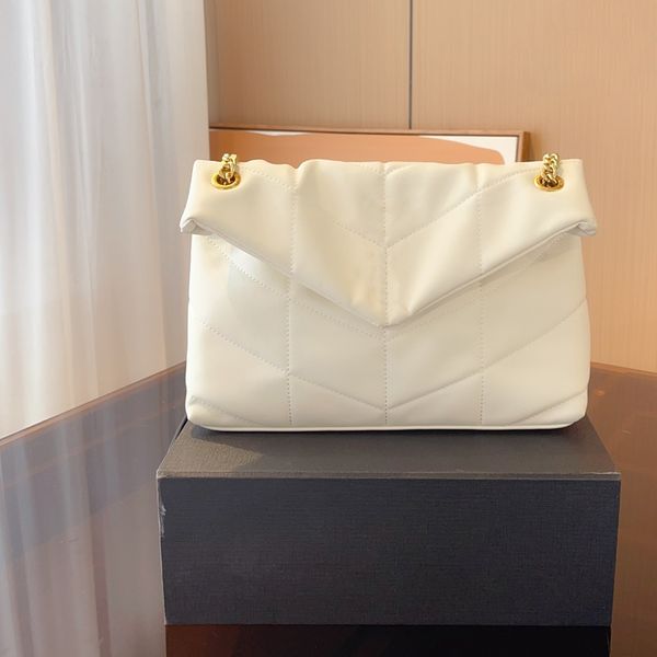 designer bags tote shoulder handbags classic fashion commuter bag women vintage makeup purse silver chain shoulder bag 27*10*18cm
designer bags tote shoulder handbags classic fashion commuter bag women vintage makeup purse silver chain shoulder bag 27*10*18cm