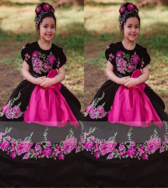 2022 vintage mexcian quinceanera dresses mini little girls floral applique ball gown black purple belt pageant flower girl dress f2538011, White;red
2022 vintage mexcian quinceanera dresses mini little girls floral applique ball gown black purple belt pageant flower girl dress f2538011, White;red