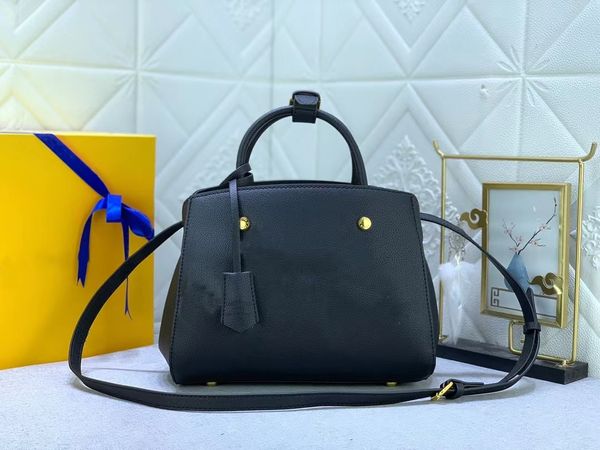 classic fashion handbag shoulder inclined shoulder bag lady full of stereo feeling of the interior design of modelling and delicate skin pre
classic fashion handbag shoulder inclined shoulder bag lady full of stereo feeling of the interior design of modelling and delicate skin pre