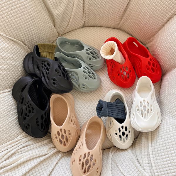 new men women slides slippers foam slide brown resin bone desert sand triple new black kids children slides beach, Black;grey
new men women slides slippers foam slide brown resin bone desert sand triple new black kids children slides beach, Black;grey