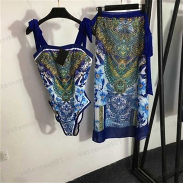 summer women swimwear two piece set blue vintage printed bikini sets halter one-piece swimsuit fashion skirt luxury designer women clothing, White
summer women swimwear two piece set blue vintage printed bikini sets halter one-piece swimsuit fashion skirt luxury designer women clothing, White