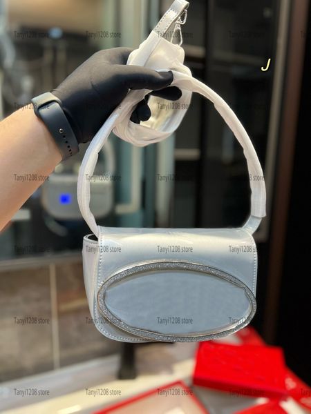 2023 ladies gold diesels designer bag womens flap shoulder bag handle fashion luxury handbag female pochette nappa leather tote casual brand
2023 ladies gold diesels designer bag womens flap shoulder bag handle fashion luxury handbag female pochette nappa leather tote casual brand