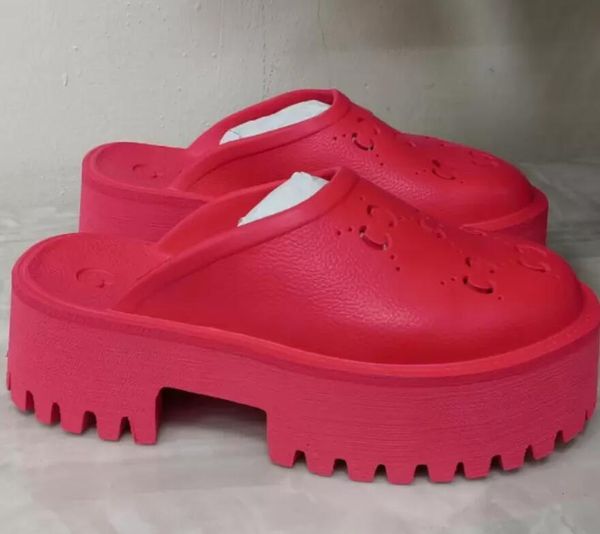 2023 designer slippers brand womens sandals soft fashionable out design ladies hollow platform made transparent materials lovely sunny beach, Black
2023 designer slippers brand womens sandals soft fashionable out design ladies hollow platform made transparent materials lovely sunny beach, Black