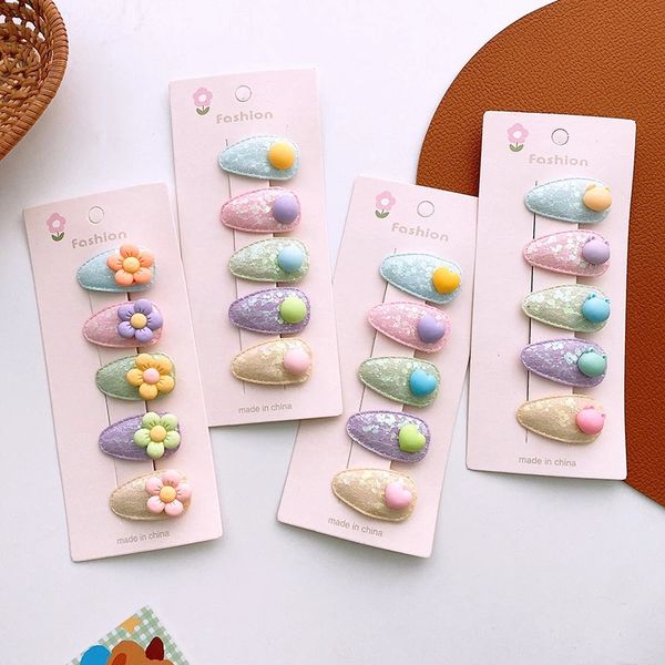 5 pcs new korean cute baby color fabric sequins small hairpins fashion sweet girl children's love flowers bb clip headwear, Slivery;white
5 pcs new korean cute baby color fabric sequins small hairpins fashion sweet girl children's love flowers bb clip headwear, Slivery;white
