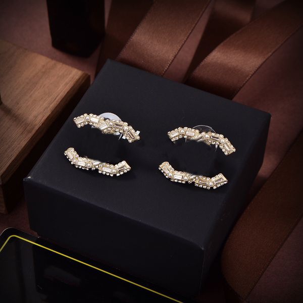 classic letter c earing designer ccity stud earring for lady women party jewelry pearl gold earrings woman gift 46, Golden;silver
classic letter c earing designer ccity stud earring for lady women party jewelry pearl gold earrings woman gift 46, Golden;silver