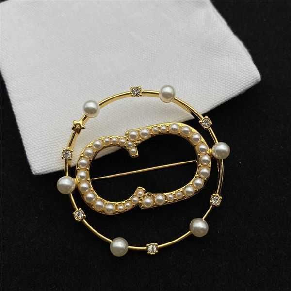 fashion designer brooch for women luxury gold jewelry ladies dress accessory pins womens pearl brooches brand breastpin leency brosche 5r4ti, Gray
fashion designer brooch for women luxury gold jewelry ladies dress accessory pins womens pearl brooches brand breastpin leency brosche 5r4ti, Gray