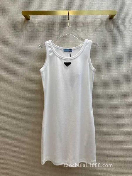 basic & casual dresses designer women's casual, simple, slim, skinny, buttock wrapped vest dress se3q, Black;gray
basic & casual dresses designer women's casual, simple, slim, skinny, buttock wrapped vest dress se3q, Black;gray