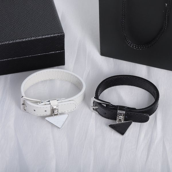 luxury designer black bracelets charm leather bracelet for women man plated white chain bracelets supply, Golden;silver
luxury designer black bracelets charm leather bracelet for women man plated white chain bracelets supply, Golden;silver