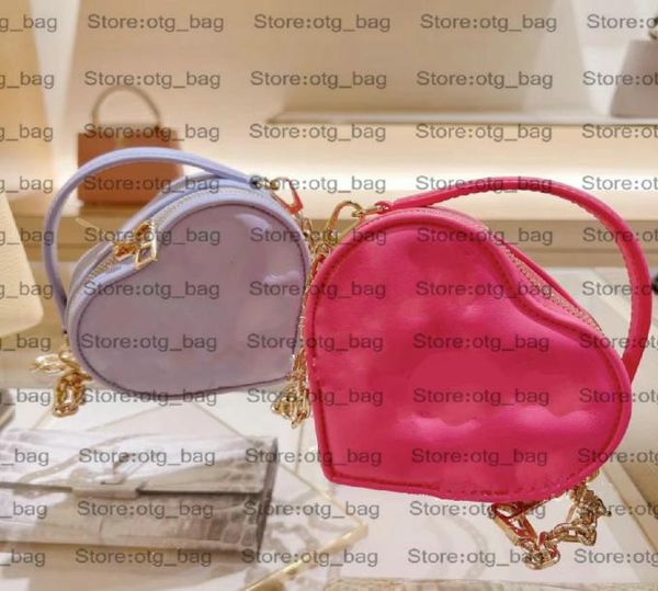 pop my heart bag m81893 m82041 womens chains crossbody 23ss valentine039s day bubblegram heart love shoulder bag handbag embroi7425264
pop my heart bag m81893 m82041 womens chains crossbody 23ss valentine039s day bubblegram heart love shoulder bag handbag embroi7425264