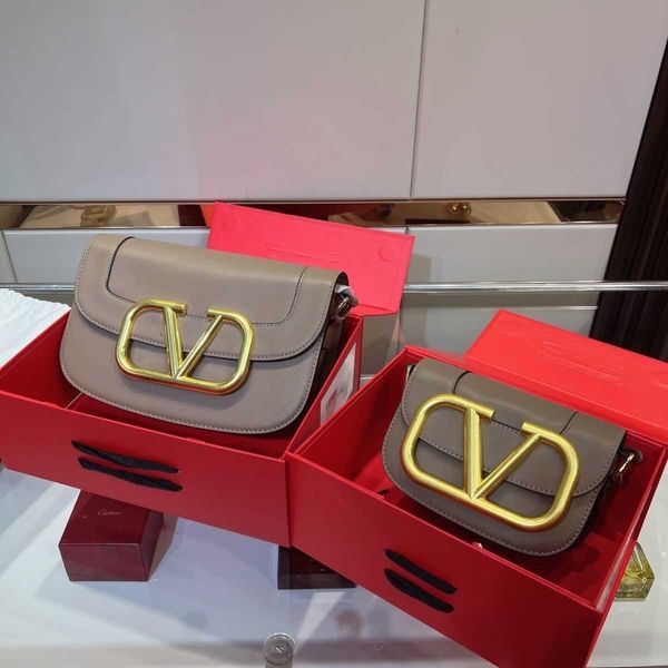 bags v-bag outdoor bag fashion luxurys big small square bag classic solid shoulder crossbody 0n74
bags v-bag outdoor bag fashion luxurys big small square bag classic solid shoulder crossbody 0n74