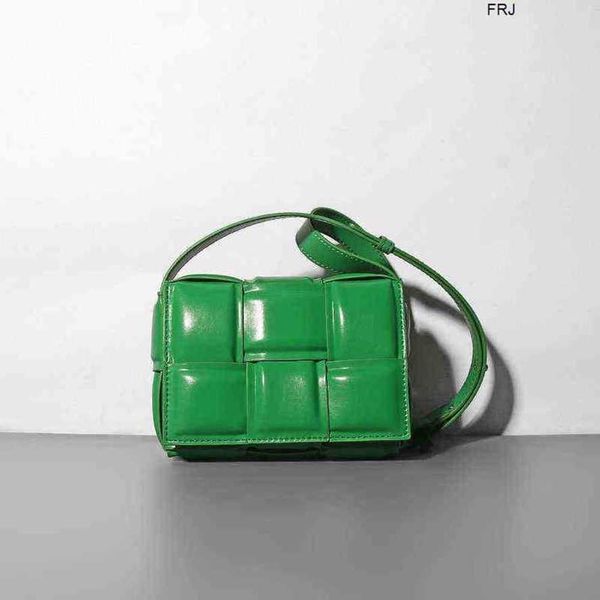 designer bottegas bags venetas cassettes woven bag niche design leather single shoulder messenger bag 2023 new mini mobile phone high sen ha
designer bottegas bags venetas cassettes woven bag niche design leather single shoulder messenger bag 2023 new mini mobile phone high sen ha