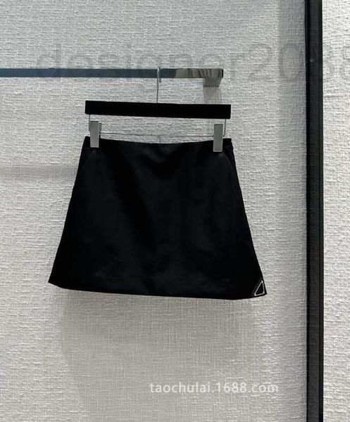 skirts designer women's sweet cool work clothes girl split heart machine a-line skirt np4u, Black
skirts designer women's sweet cool work clothes girl split heart machine a-line skirt np4u, Black