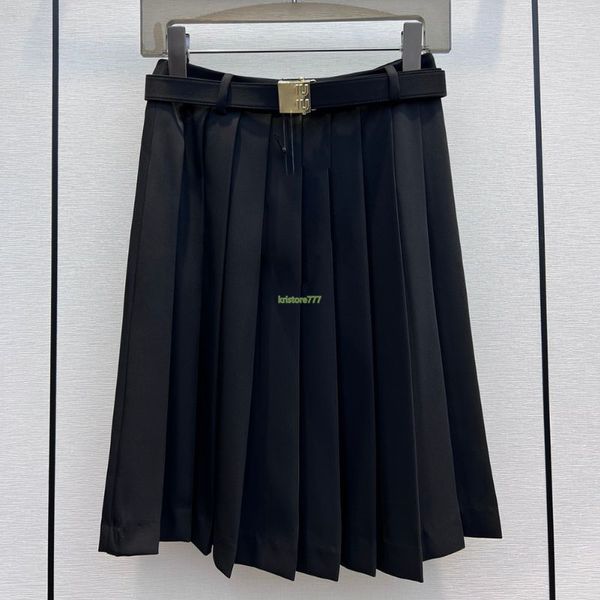 skirts designer women a-line with letter sign belt skirt girls female new vintage milan runway brand high end custom knee-length long pleate, Black
skirts designer women a-line with letter sign belt skirt girls female new vintage milan runway brand high end custom knee-length long pleate, Black