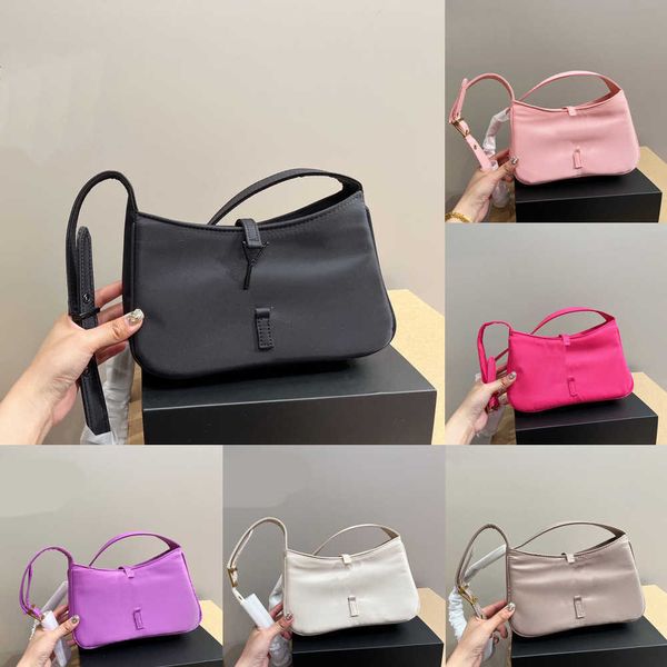 designer hobo bags women shopping nylon crossbody underarm clutch leather pure color shoulder simple atmosphere messenger purses 211025
designer hobo bags women shopping nylon crossbody underarm clutch leather pure color shoulder simple atmosphere messenger purses 211025