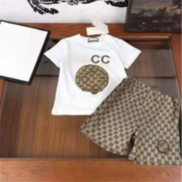 2023 luxury designer clothing sets kids t-shirt white bule monogrammed shortst fashion british fashion brand summer childrens treasures and
2023 luxury designer clothing sets kids t-shirt white bule monogrammed shortst fashion british fashion brand summer childrens treasures and